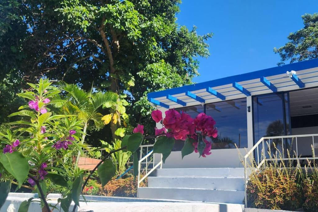 Casa Del Lago Las Veraneras San Salvador